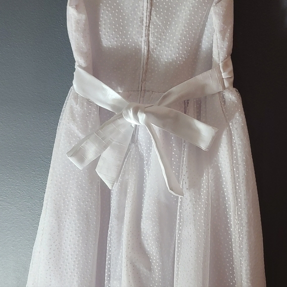 Rare Addictions White Flower Girl size 10 sleeveless, Long VERY Clean Classy - Picture 3 of 16